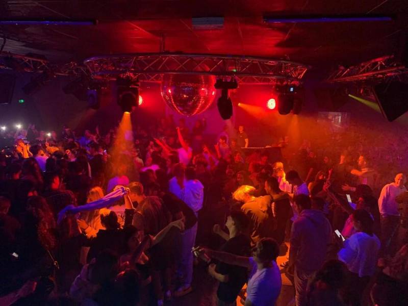 Les lyres : un incontournable de l'éclairage pour tous les types d'événements