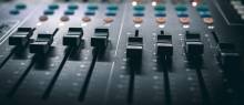 Kévin, Studio Niv, technicien polyvalent son et lumière
